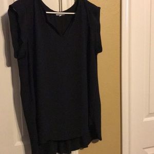 Pleione Black Cap sleeve blouse
